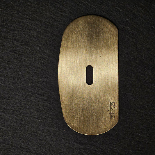Atha Curved Rectangle Brass Rib